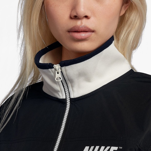 Nike Sportswear Archive Cropped Top Track Jacket - Picture 5 of 5